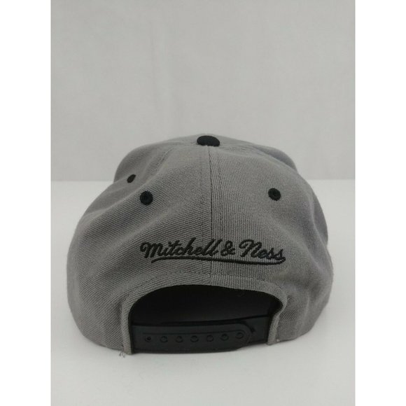 Brooklyn Nets Mitchell and Ness NBA  Black & Gray  Adjustable Cap - Picture 4 of 8